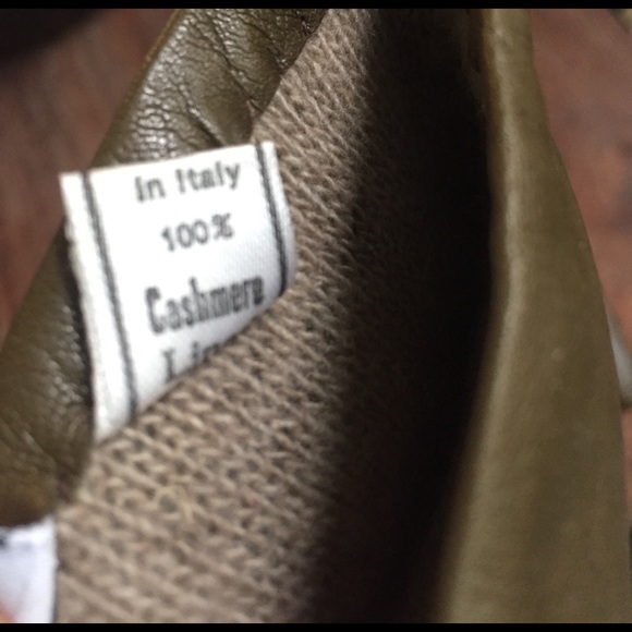 Cashmere lined leather gloves. - Picture 3 of 3